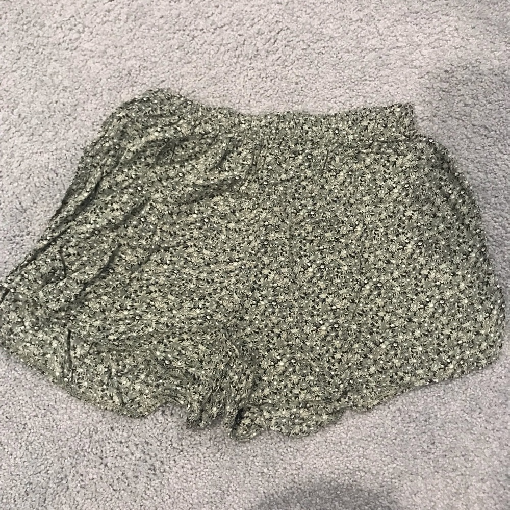 NWOT Brandy shorts SMALL
